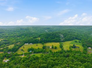 615 Rogues Fork Rd, Bethpage, TN 37022