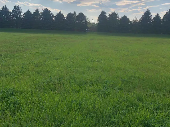 3055 Emerald Ct, Kokomo, IN 46902