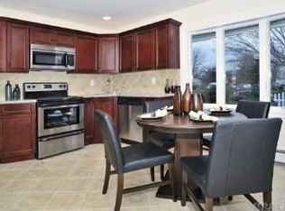 35 Eagle Ln, Levittown, NY 11756