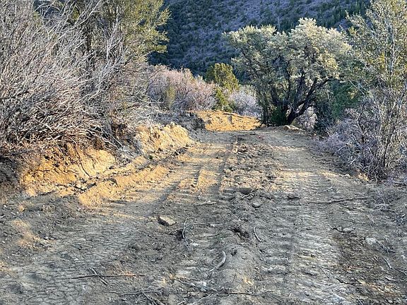 2nd image of 81-3200 Sub