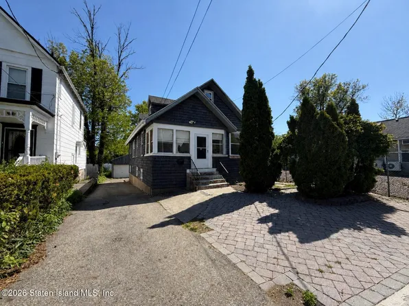 6218 Amboy Rd, Staten Island, NY 10309