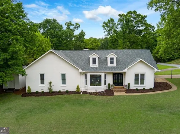 945 Hidden Hollow Dr, Marietta, GA 30068
