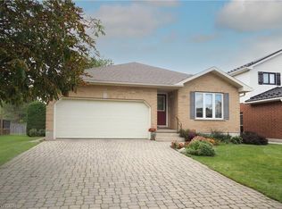 16 Maple St, Mapleton, ON N0G1P0