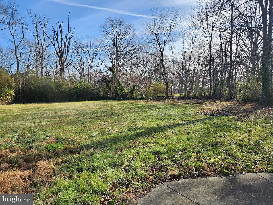 2nd image of 21030 Great Mills Rd