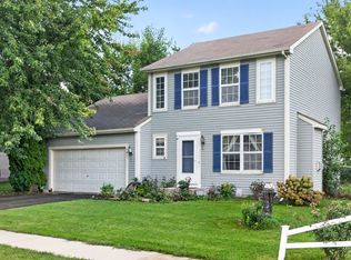 141 W Prairiefield Ave, Cortland, IL 60112