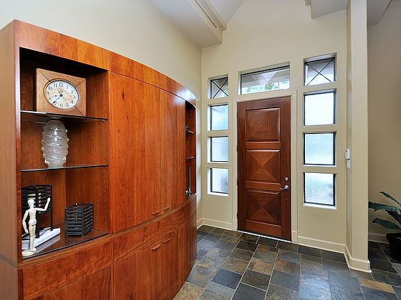 4th image of 13607 Champions Centre Dr