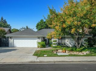 457 E Shelldrake Cir, Fresno, CA 93730