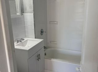 1035 E 140th St #2, Cleveland, OH