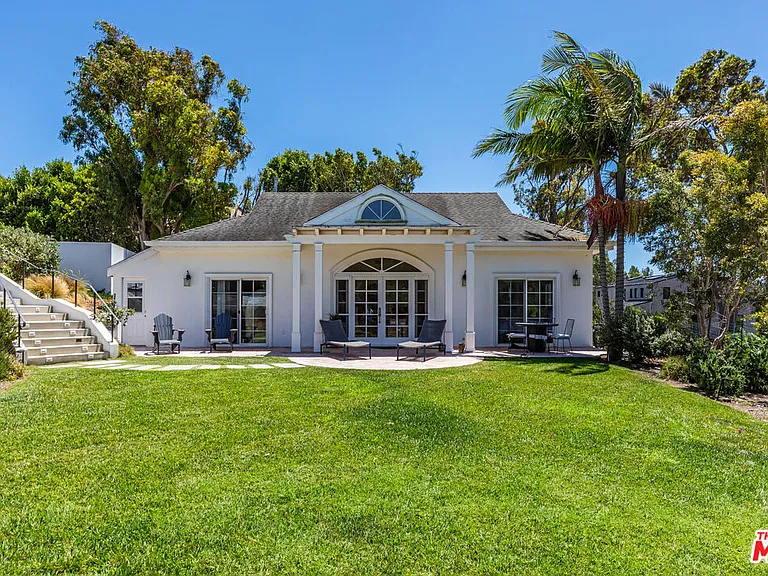 6671 Dume Dr — Photo 39