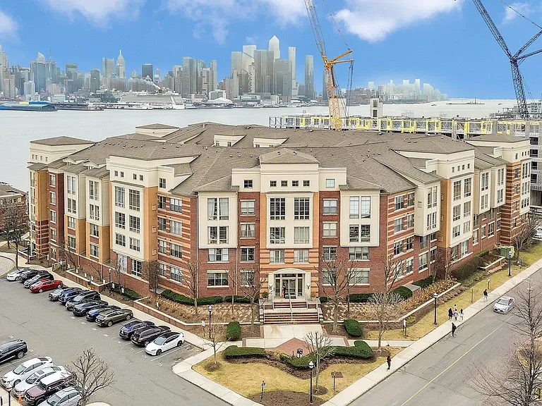 26 Avenue At Port Imperial #438 — Photo 25