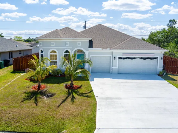 1957 SW Glendale Street W, Port St Lucie, FL 34987