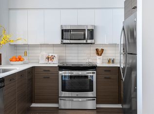 1202 N 10th Pl APT 1315, Renton, WA 98057