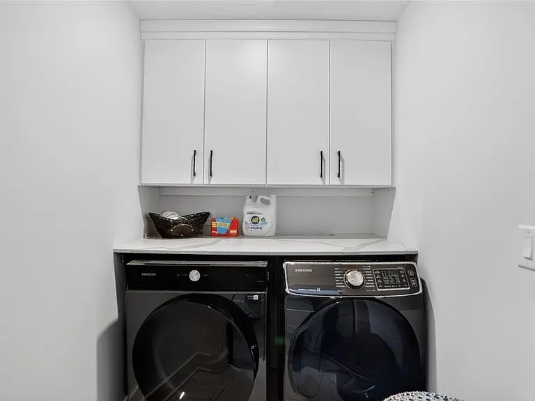 1214 Chelsea Cir NW — Photo 19