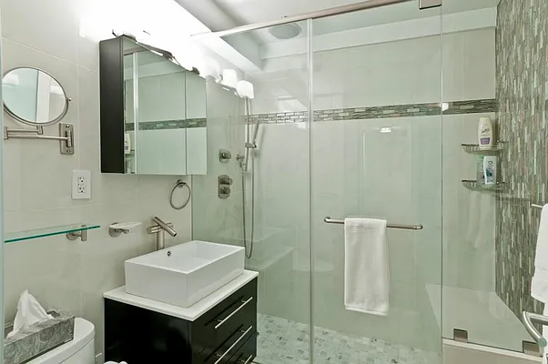 Sold by RealtyTopia | media 9