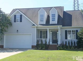 65 Dexterfield Dr, Fuquay Varina, NC 27526