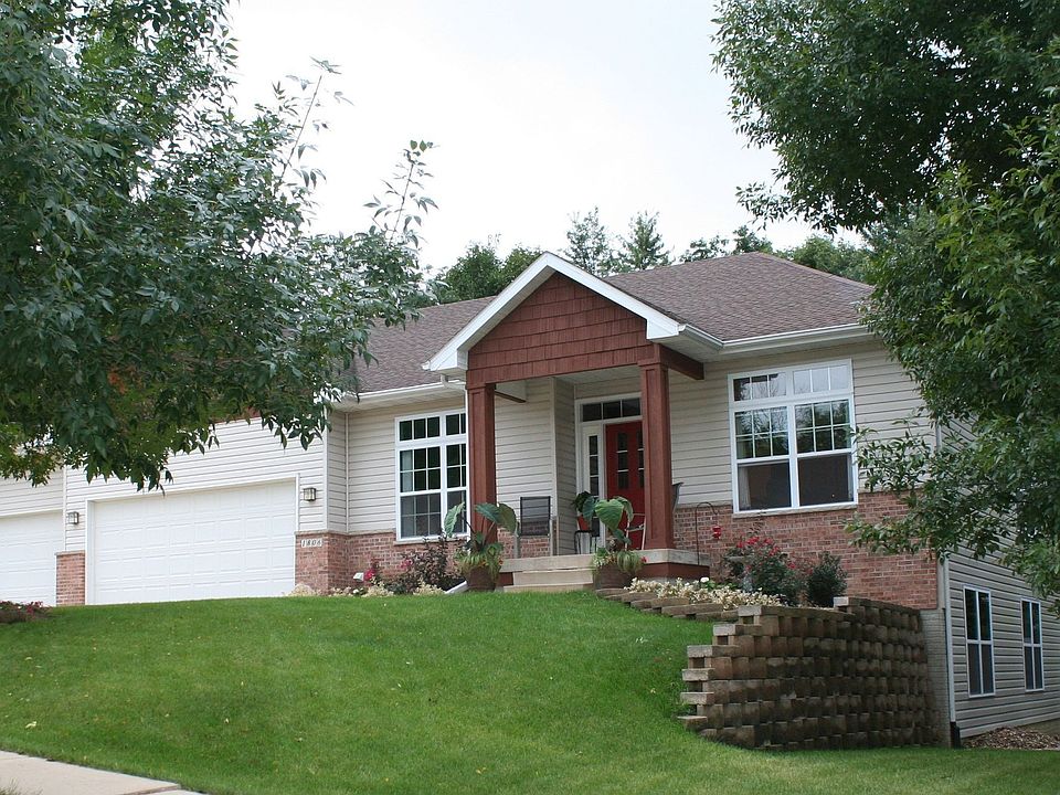 1806 Wolf River Ln NW