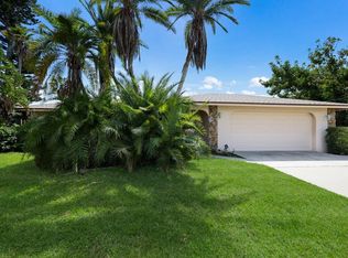 2200 Pinehurst St, Sarasota, FL 34231