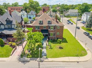 801 Victoria Ave, Windsor, ON N9A4N5