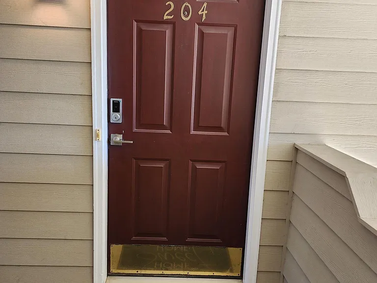 1710 Renwick Dr #204 — Photo 6
