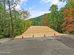 Overholt Trl, Sevierville, TN 37862