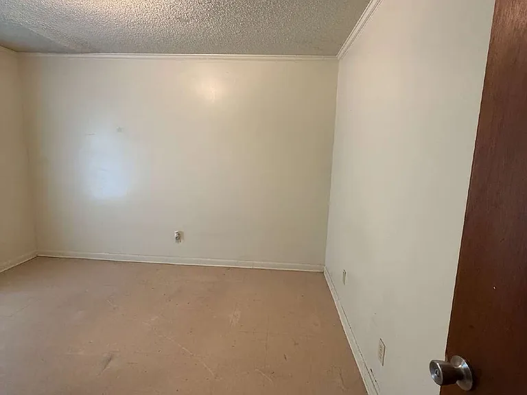 205 Daniel St #6 — Photo 8