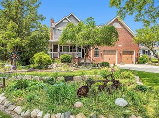 33473 Mulvey Rd, Fraser, MI 48026
