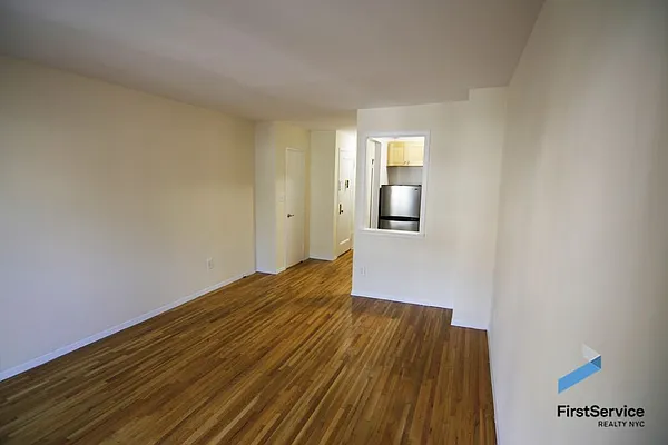 Rented by FirstService Realty (legacy) | media 18