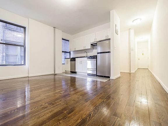 2nd image of 155 E 92nd St APT 5