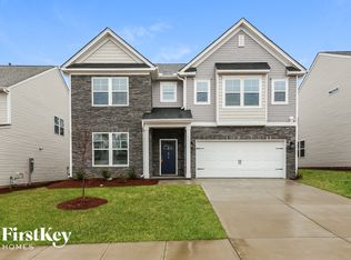 574 Hillpark Ln, Greer, SC 29651