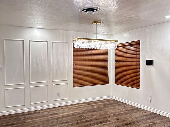 5th image of 3000 Eissler St
