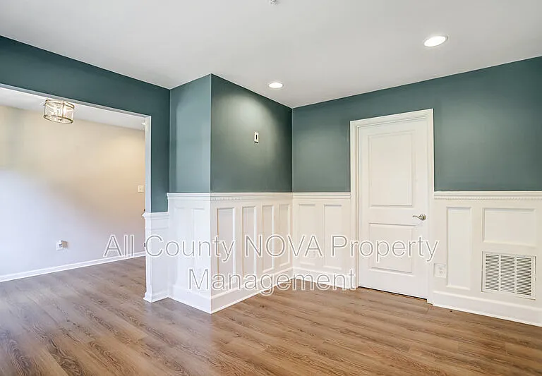 2908 Pinebrook Rd — Photo 8