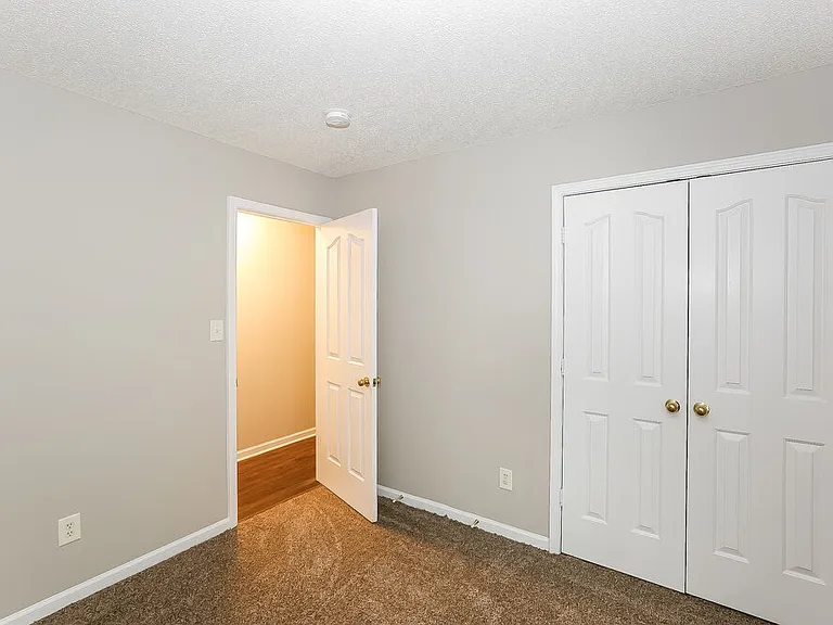 12110 Stewarts Crossing Dr — Photo 14