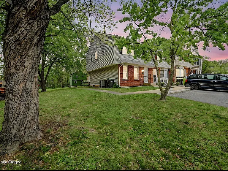 1 Waltham St — Photo 2