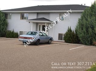 607 11th St APT 1, Cody, WY 82414