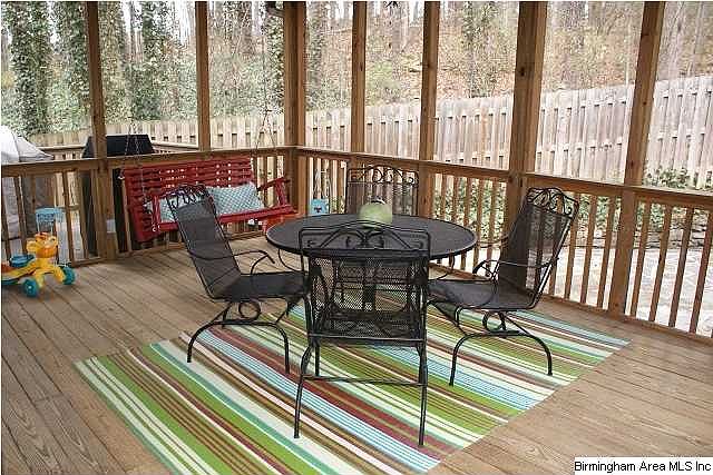 2nd image of 5104 Valleybrook Cir