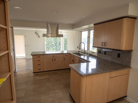 5th image of 4915 116th Pl SE