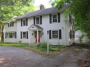 1608 Berkshire Rd, Gates Mills, OH 44040