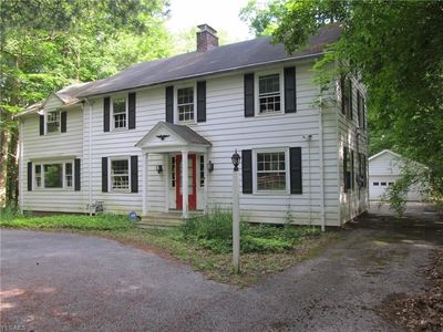1608 Berkshire Rd, Gates Mills, OH, 44040
