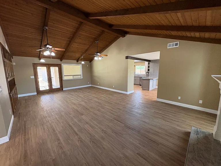 2322 E Vassar Dr — Photo 20