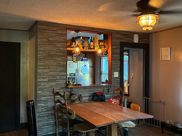 613 State St #2 — Photo 5