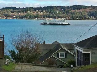 1141 Jacobsen Blvd, Bremerton, WA 98310
