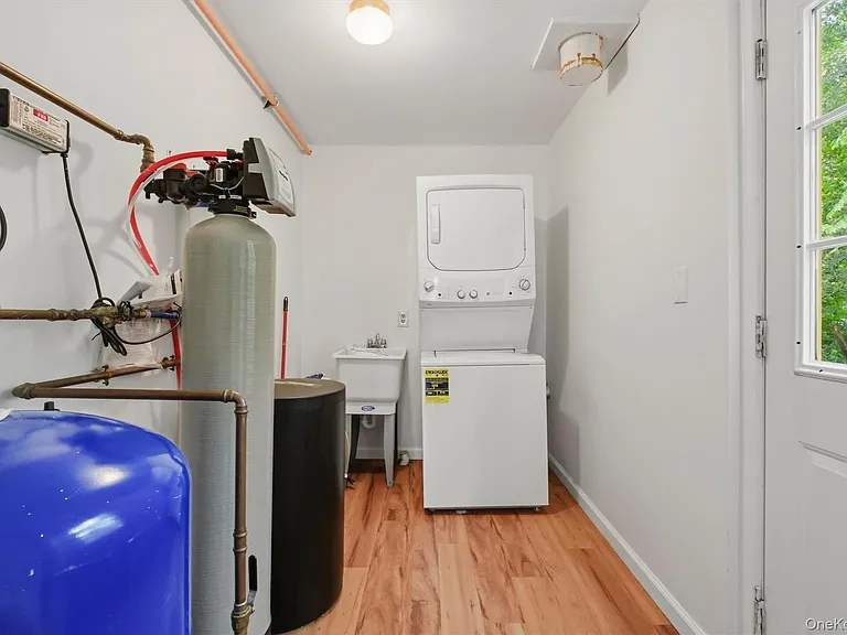 133 N Smith Rd #A — Photo 19