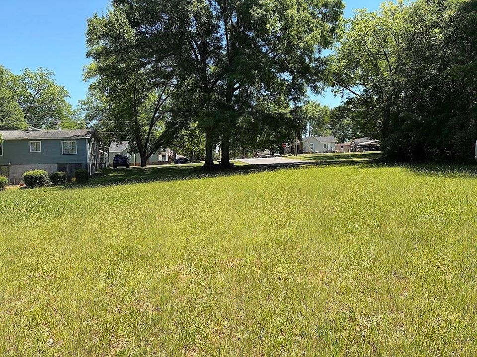 1st image of 510 W Race St