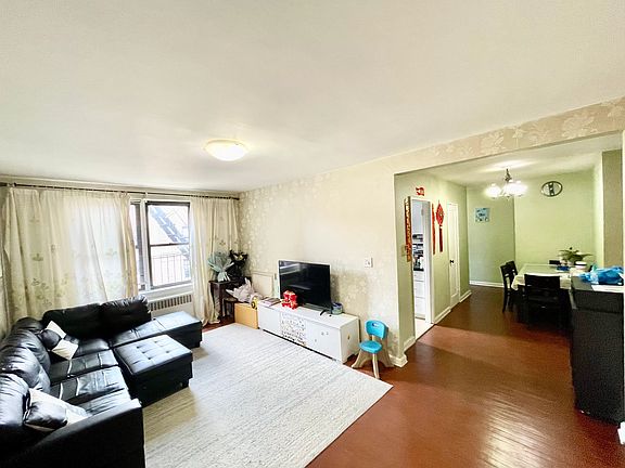 2nd image of 43-40 Union St #6C