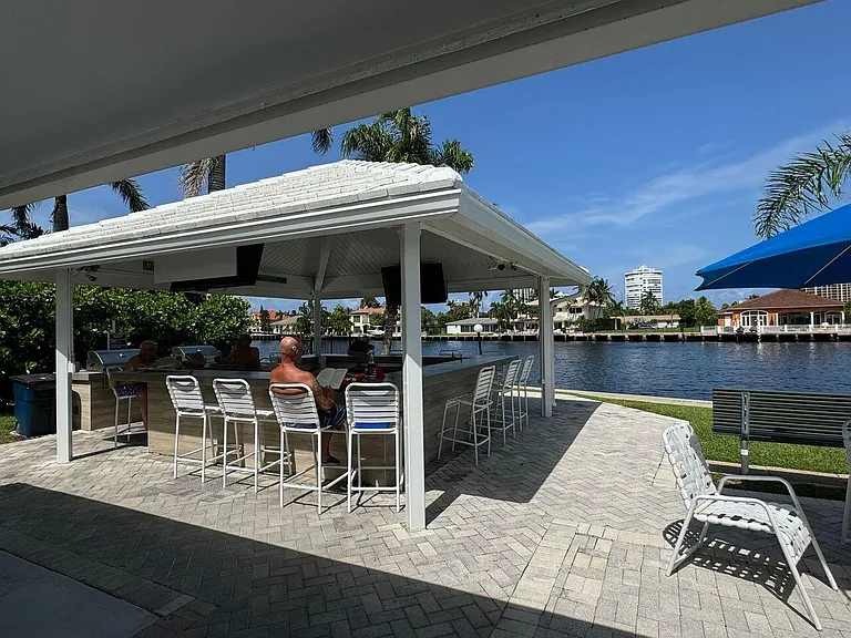 6219 Bay Club Dr #2 — Photo 32