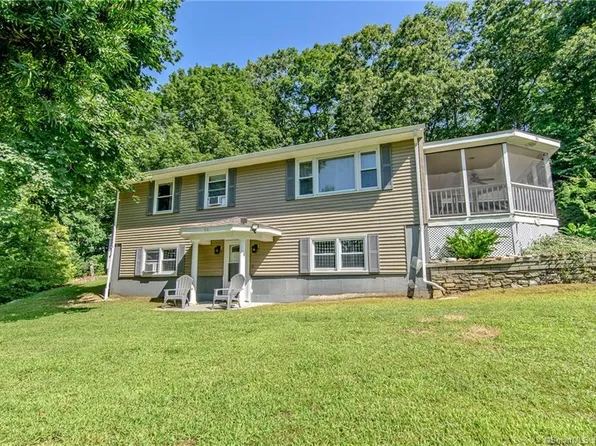 90 Collelo Avenue, Plainfield, CT 06354