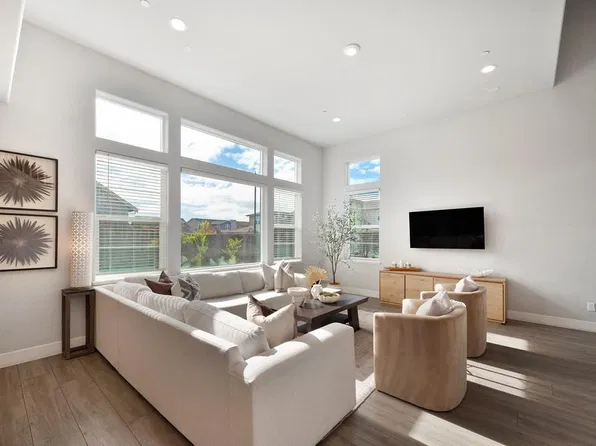 2081 Smokehouse Way, Roseville, CA 95747
