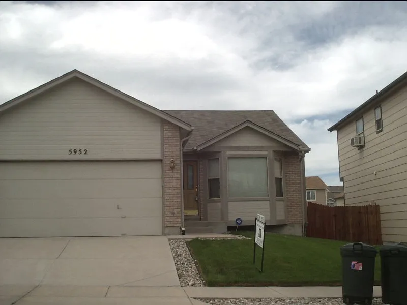 5952 Corinth Dr