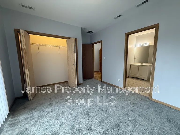 3112 W Monroe St #1 — Photo 9