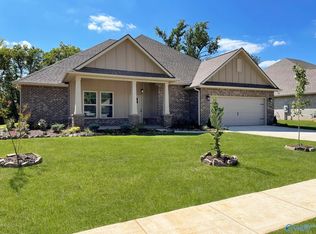 7130 Hickory Cove Way SE, Gurley, AL 35748